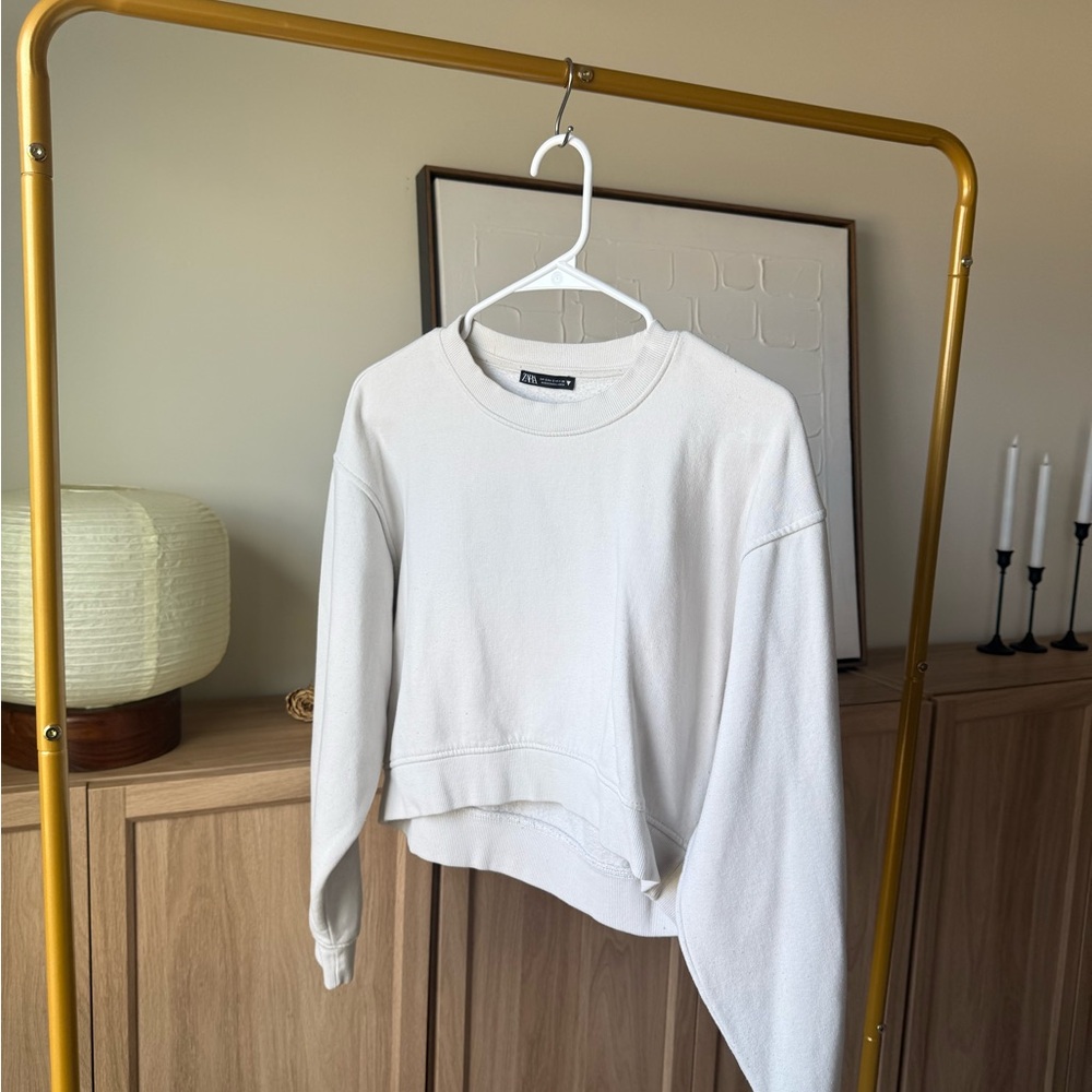 Zara Cropped Ivory Crewneck Sweatshirt